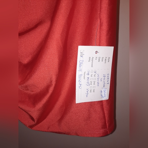 Red Ruched Mini Skirt - Picture 4 of 4